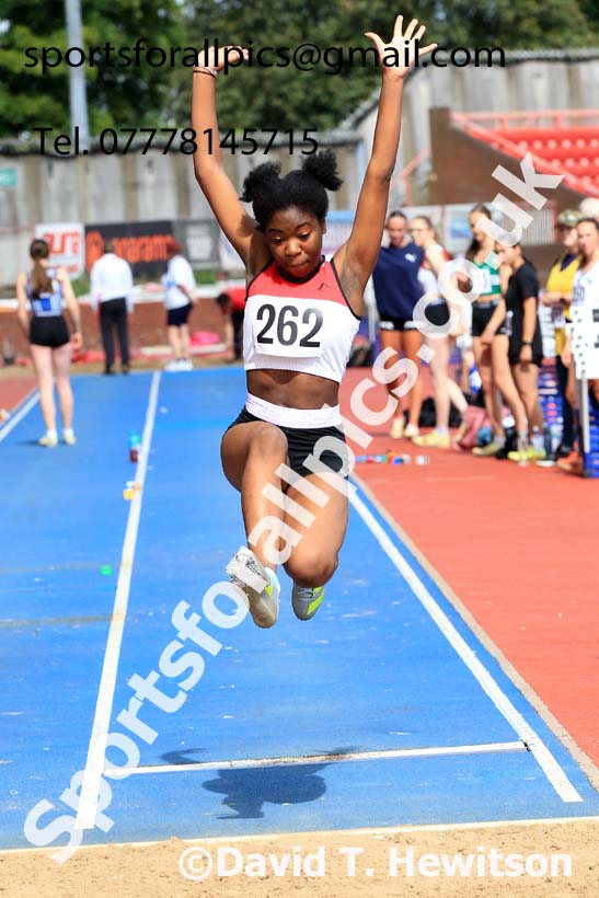 Long Jump, 2024 Gateshead Tartan Games.  Photo: David T. Hewitson/Sports for All Pics
